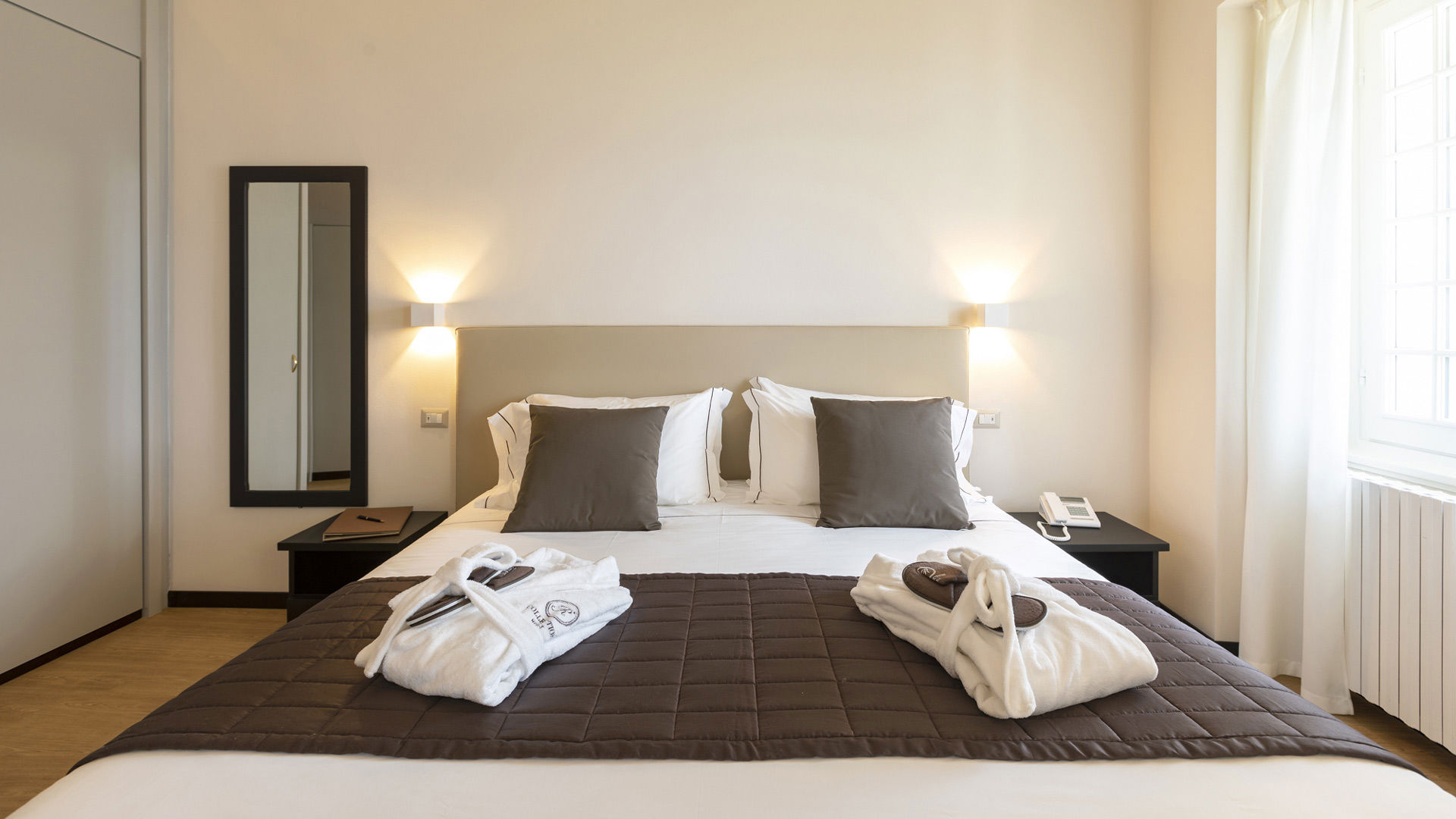 Hotel Villa Cipressi - Deluxe 6 Hotel Villa Cipressi - Deluxe 6