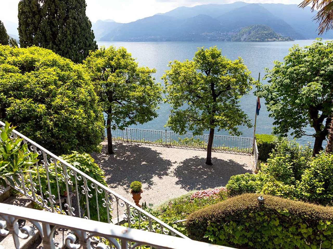 Hotel Villa Cipressi - Villa Cipressi Botanic garden  9 Hotel Villa Cipressi - Villa Cipressi Botanic garden  9