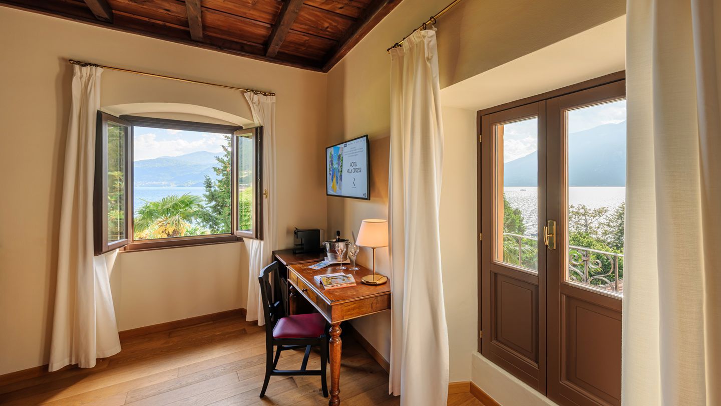 Hotel Villa Cipressi - Deluxe Vista Lago - Ala Storica 7 Hotel Villa Cipressi - Deluxe Vista Lago - Ala Storica 7