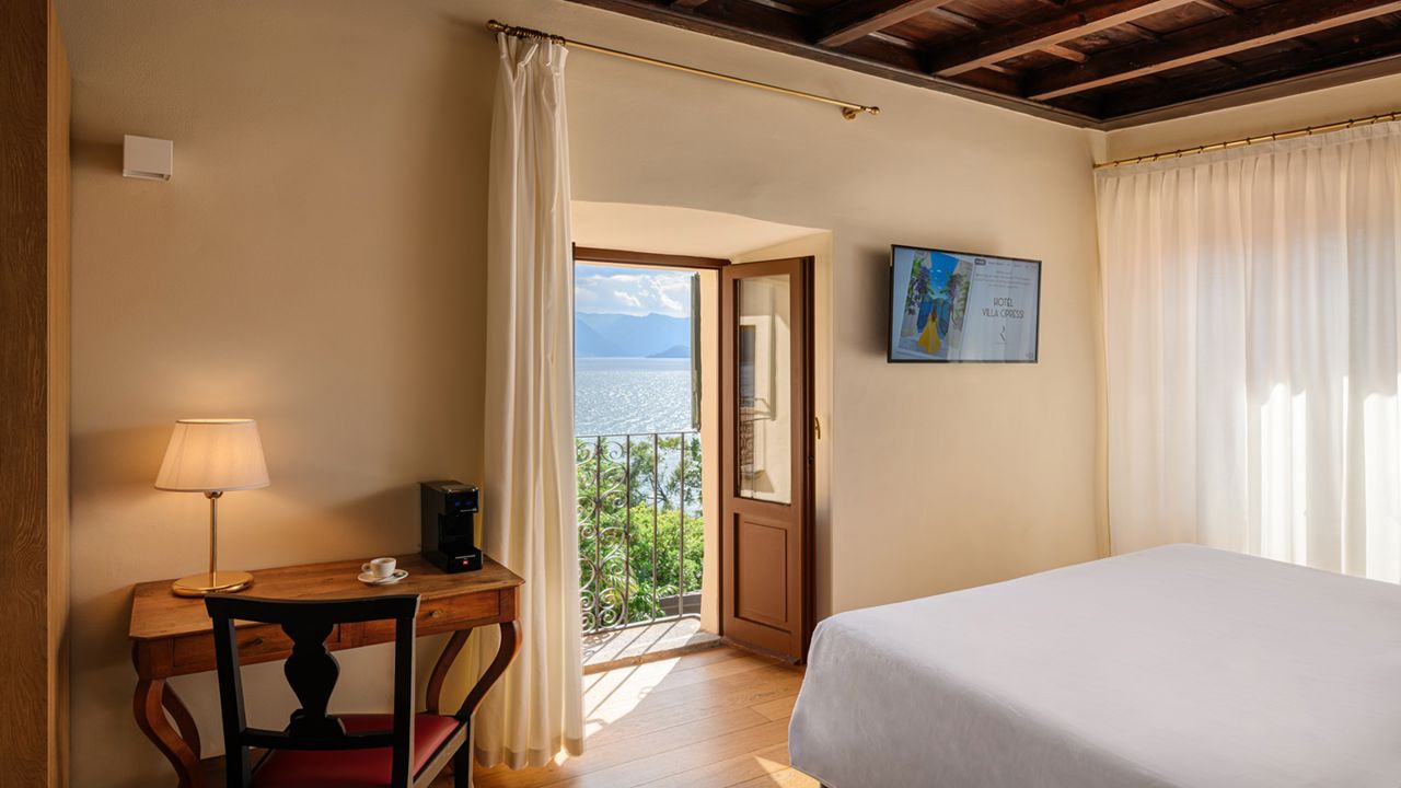 Deluxe - Ancient Wing