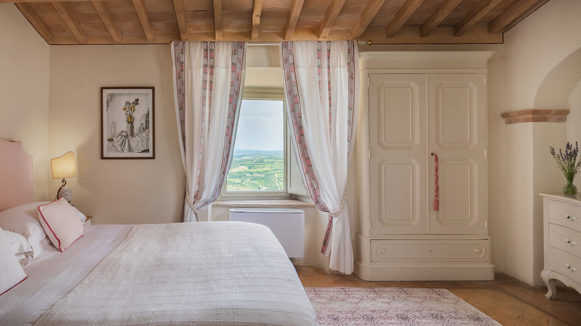 Prestige Room 48