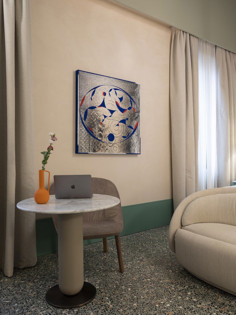 Deluxe 23