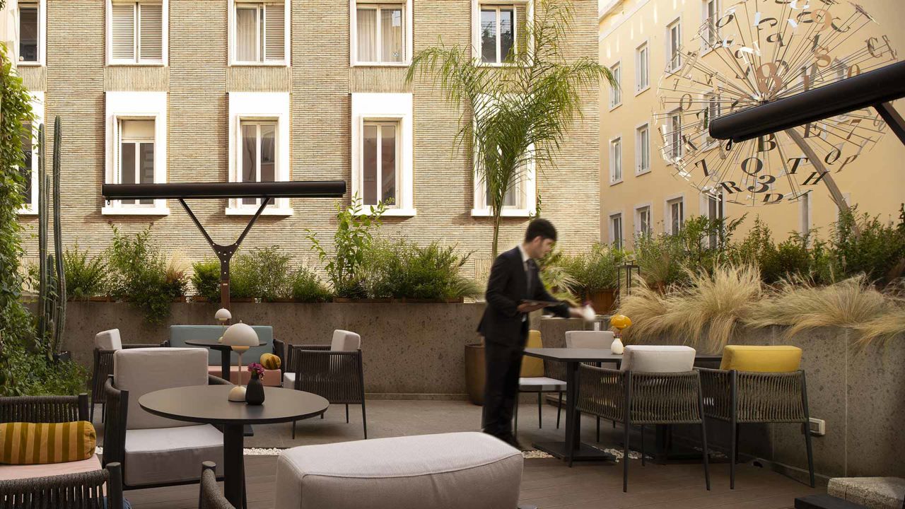 Book at the hotels of Elizabeth Hotel Group and discover more