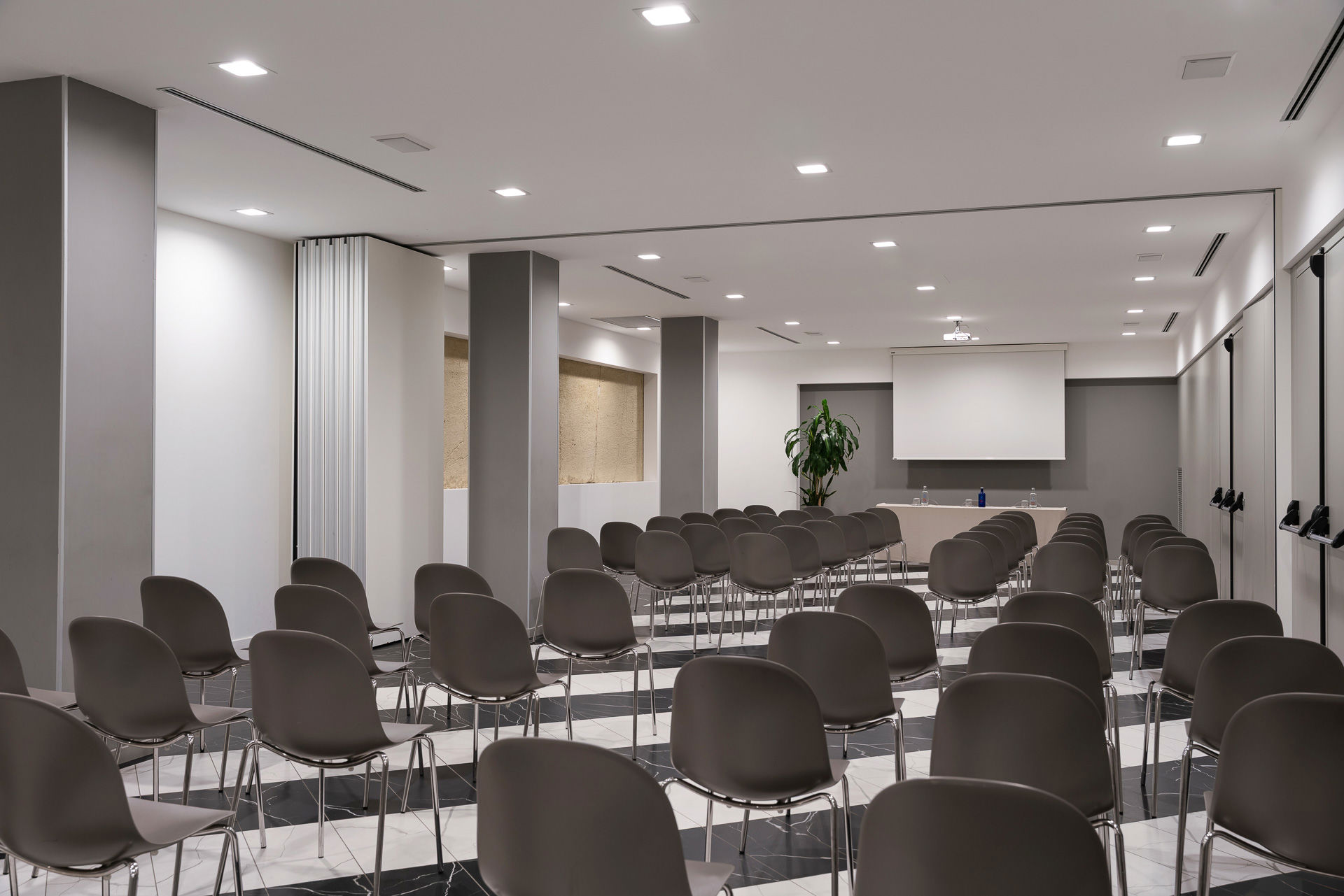 Guaita Room 9 Guaita Room 9