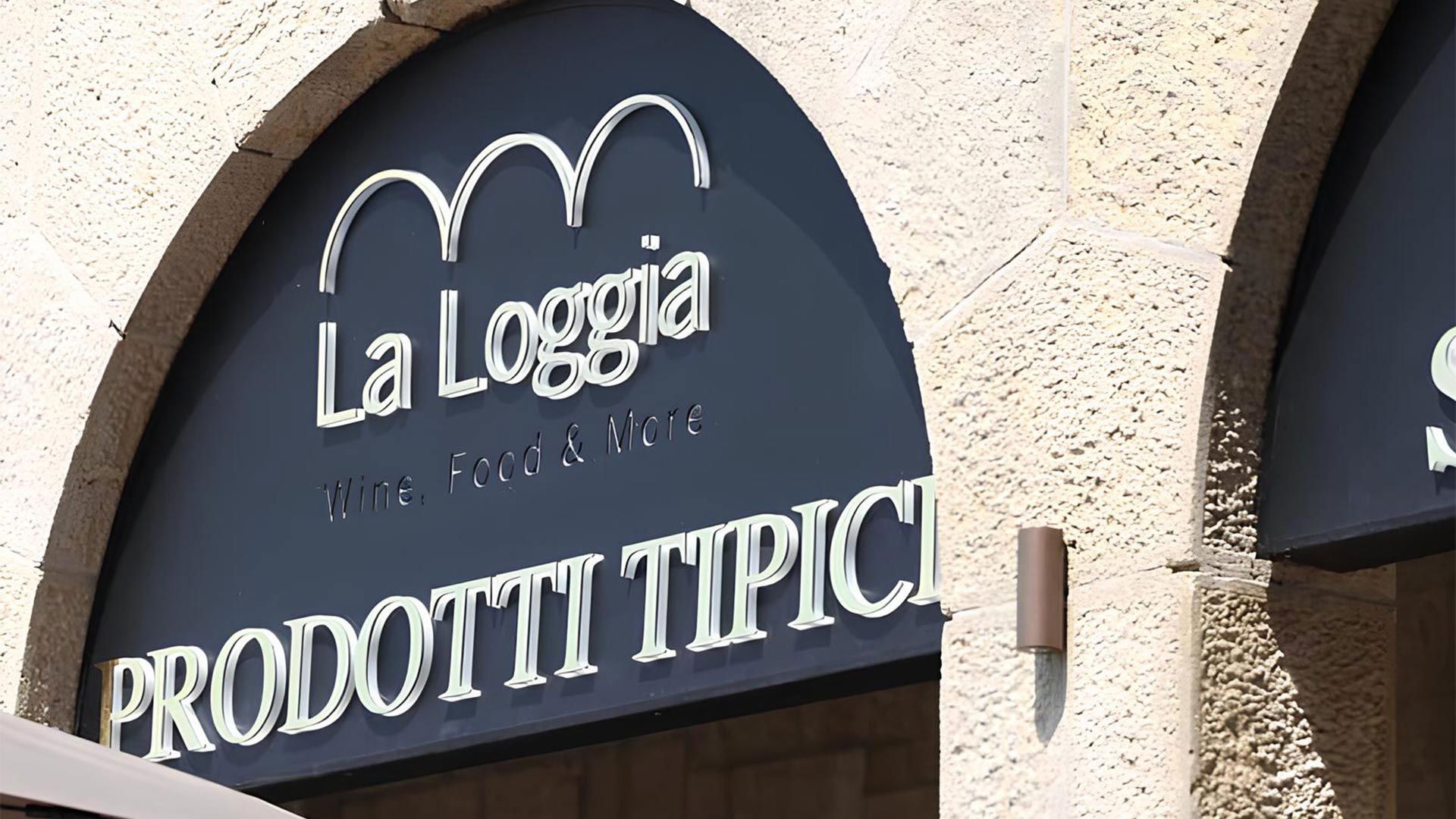 La Loggia 17