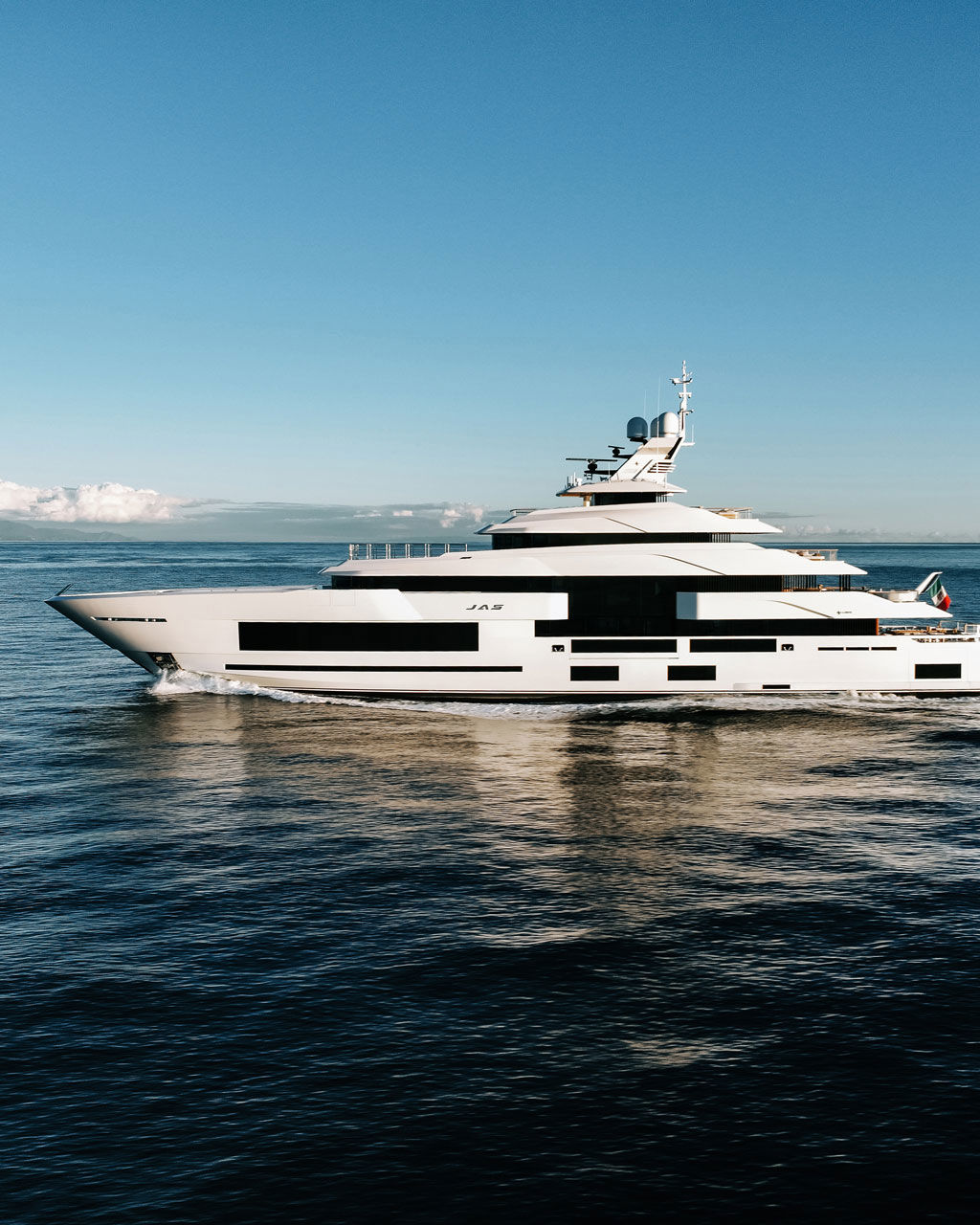 NERO Lifestyle - The Italian Sea Group 3 NERO Lifestyle - The Italian Sea Group 3