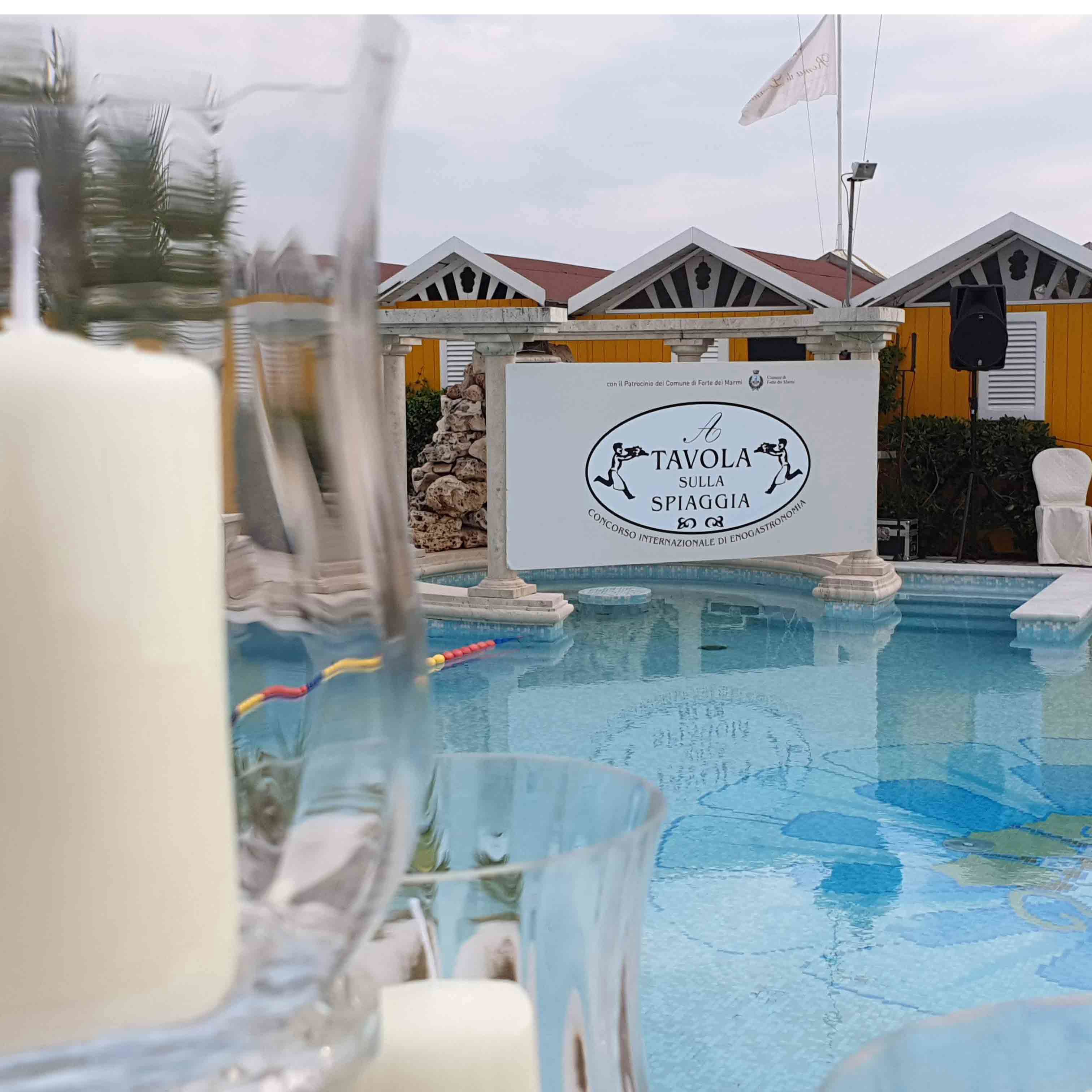 A tavola sulla spiaggia - XVII Edition