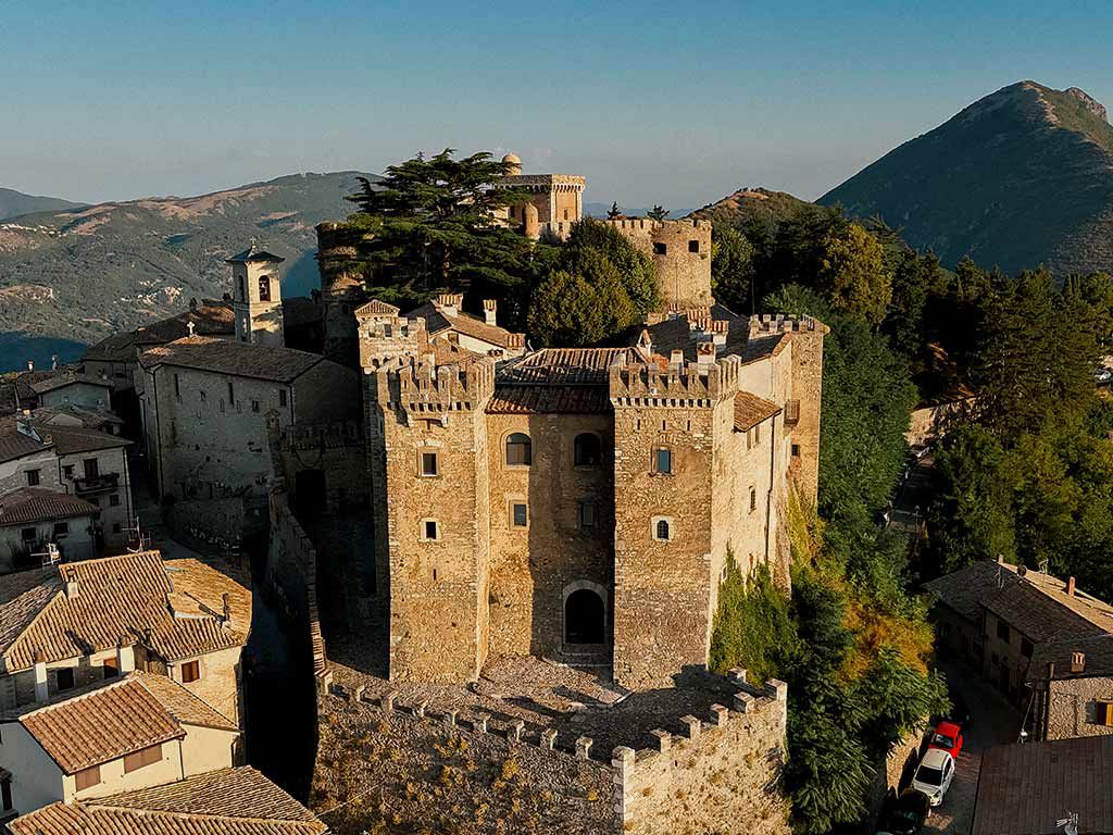 Welcome to Castello Baronale di Collalto Sabino 1