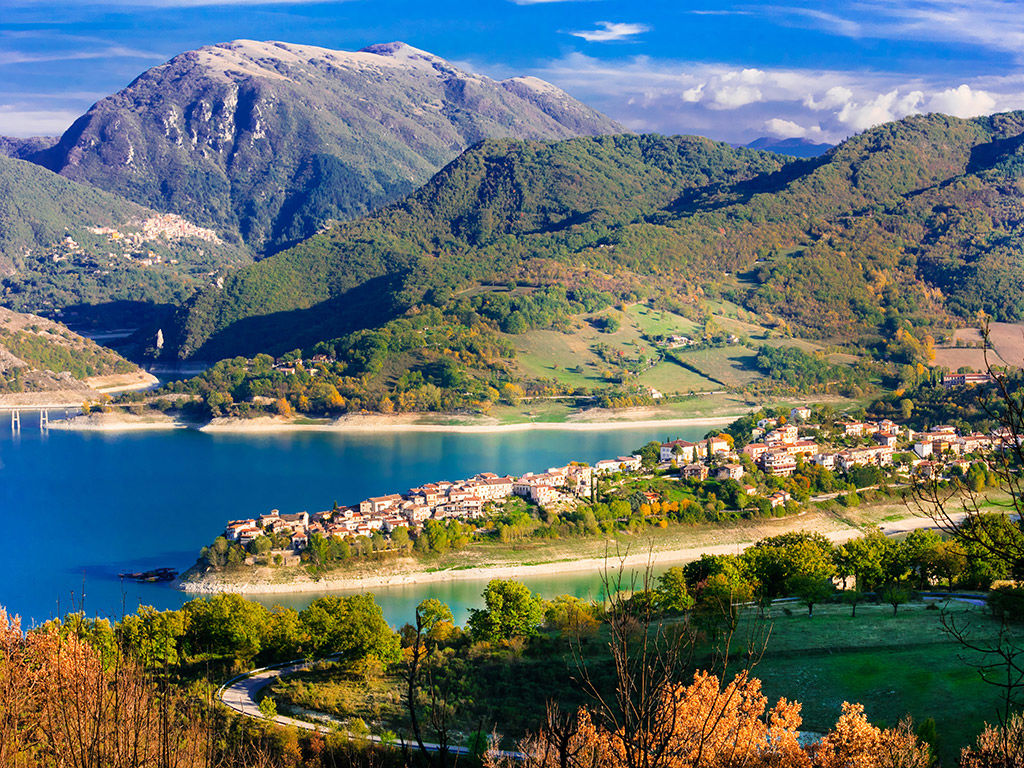 gallery/1024-lago.jpg gallery/1024-lago.jpg