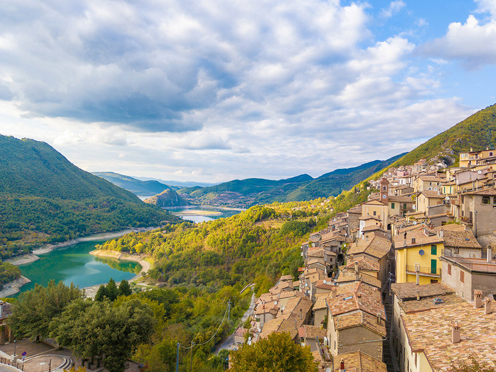 gallery/1024-monte.jpg gallery/1024-monte.jpg