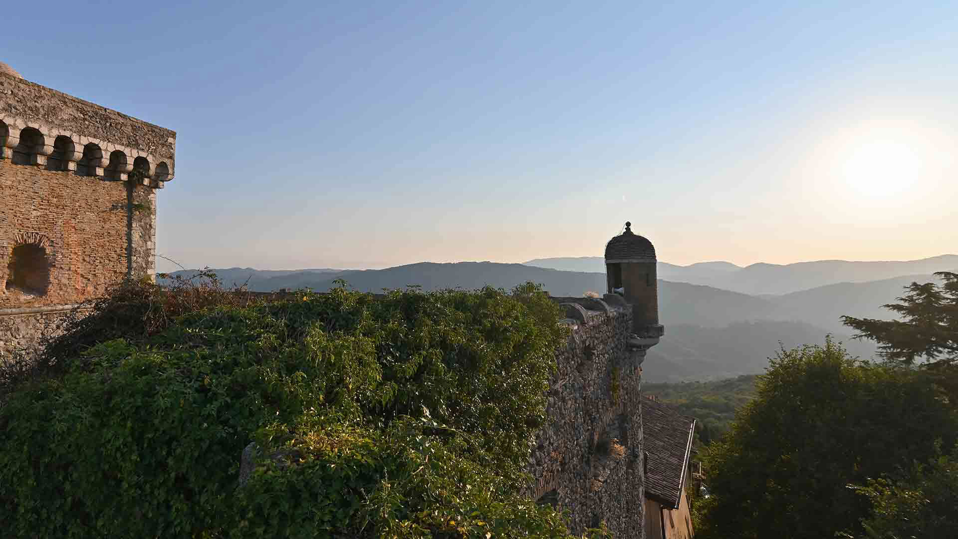 Welcome to Castello Baronale di Collalto Sabino 1