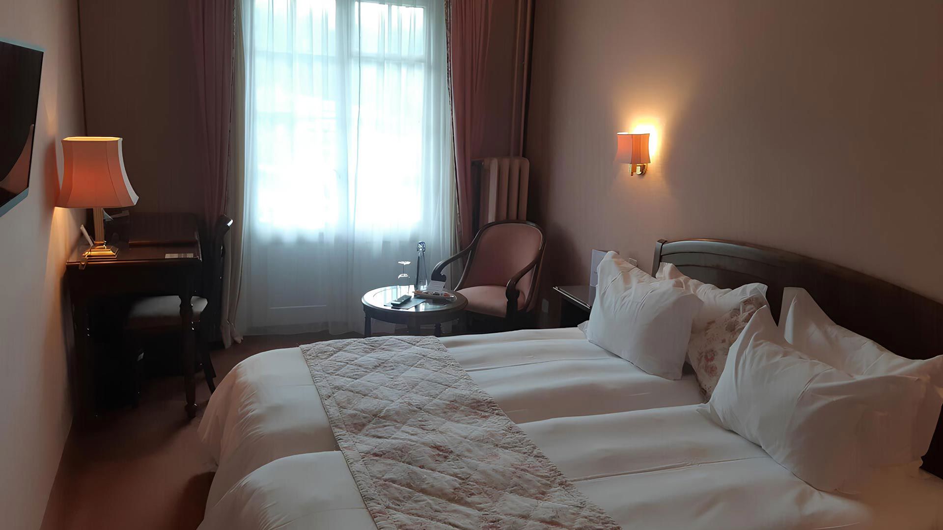 Hotel Regina - WILLKOMMEN IM HOTEL REGINA 2