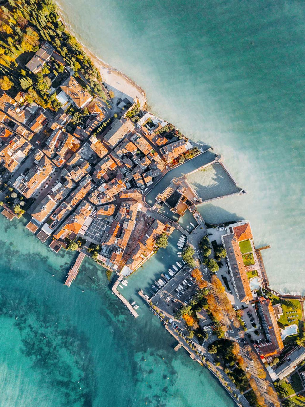 Discover & Feel 34 Discover & Feel 34