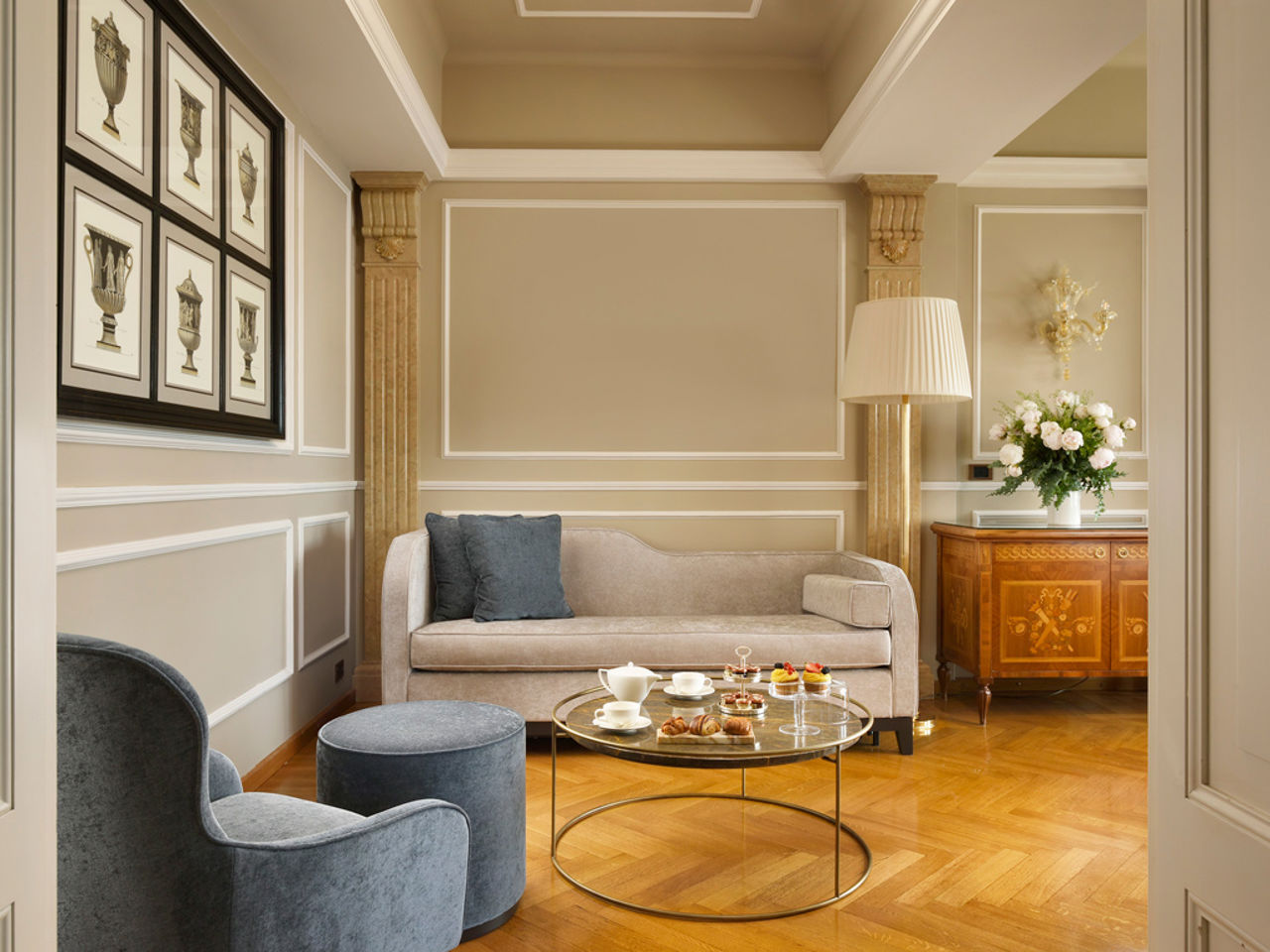 Rooms & suites 36 Rooms & suites 36