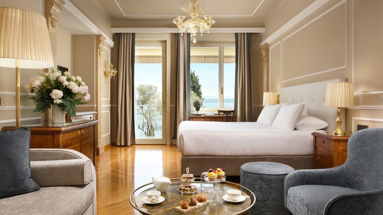 Junior Suite with balcony and lake view Junior Suite with balcony and lake view