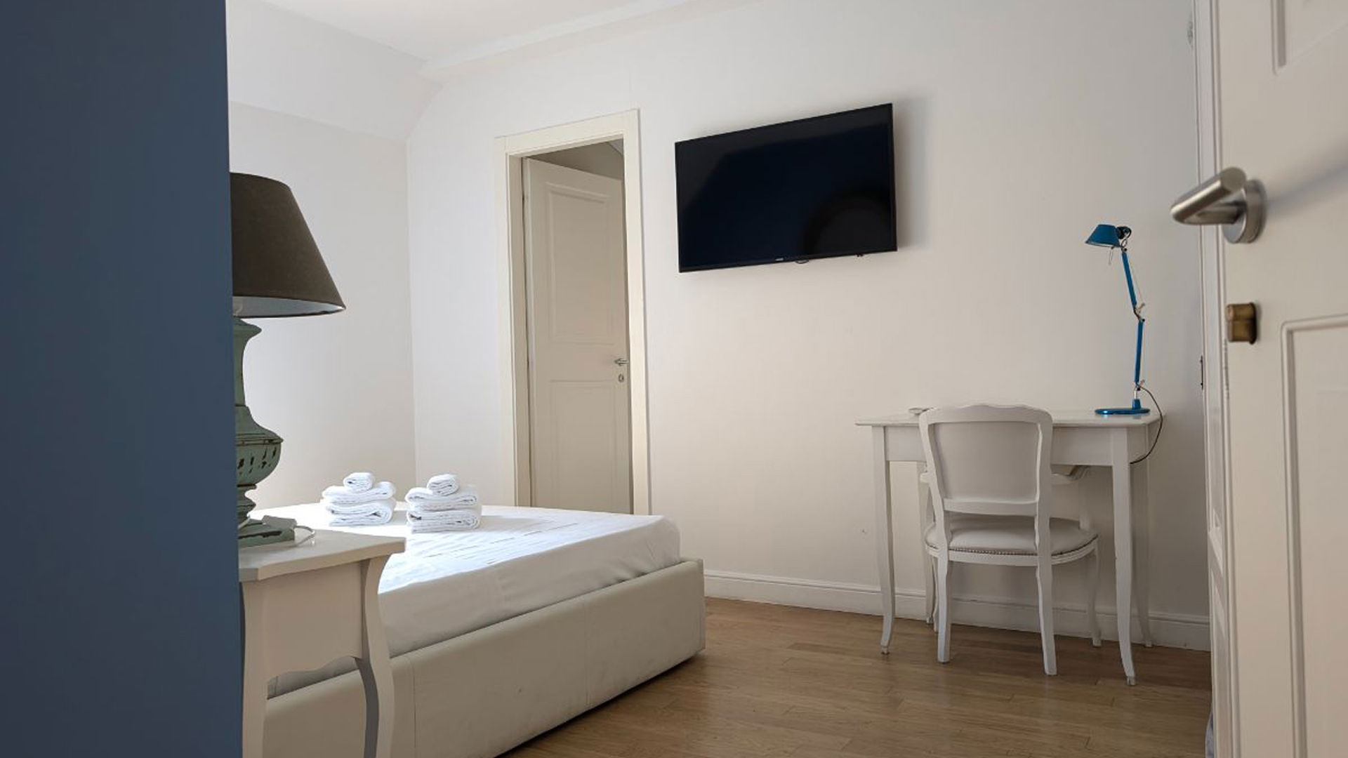 Standard Double Room 1