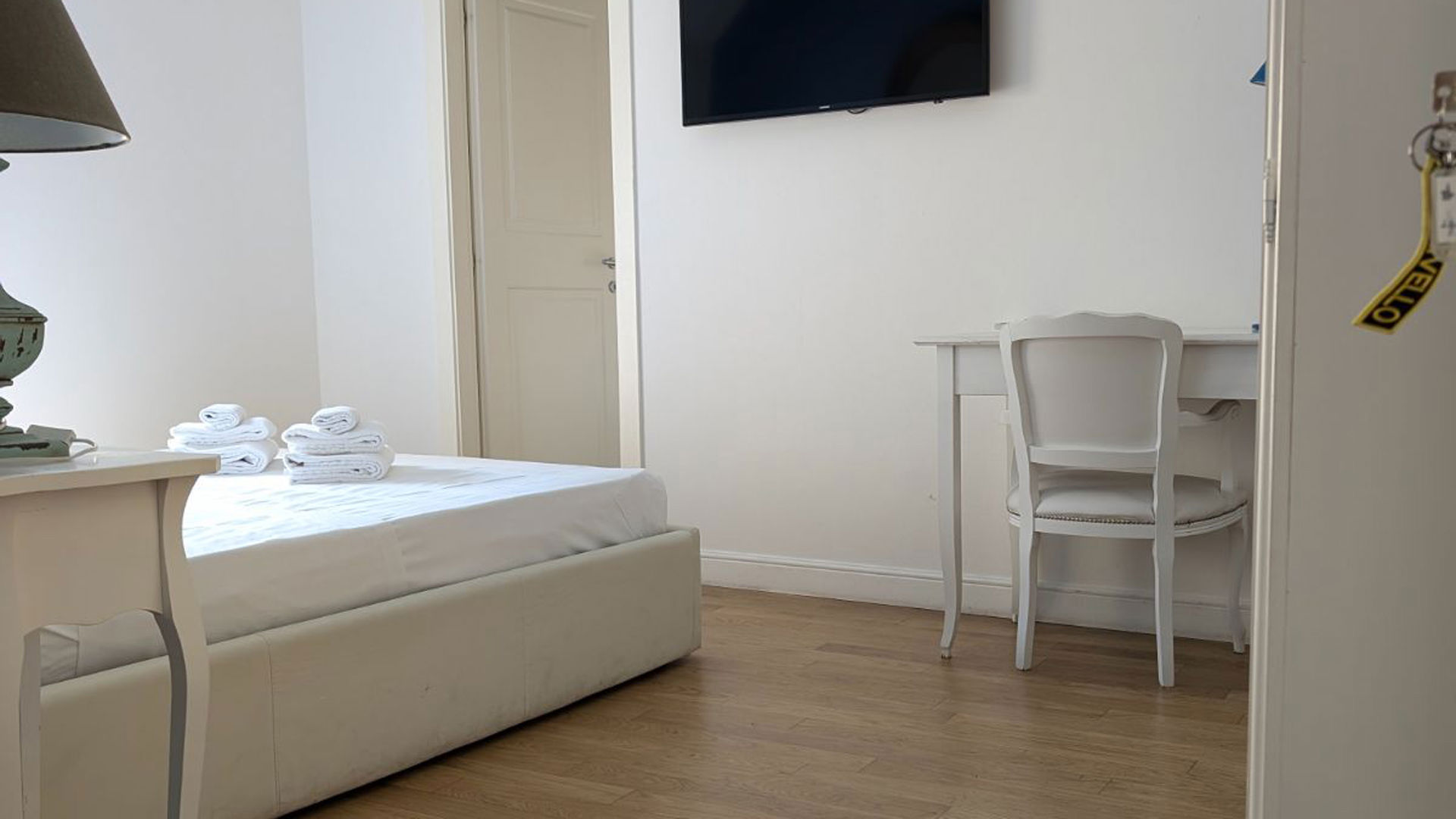 Standard Double Room 3