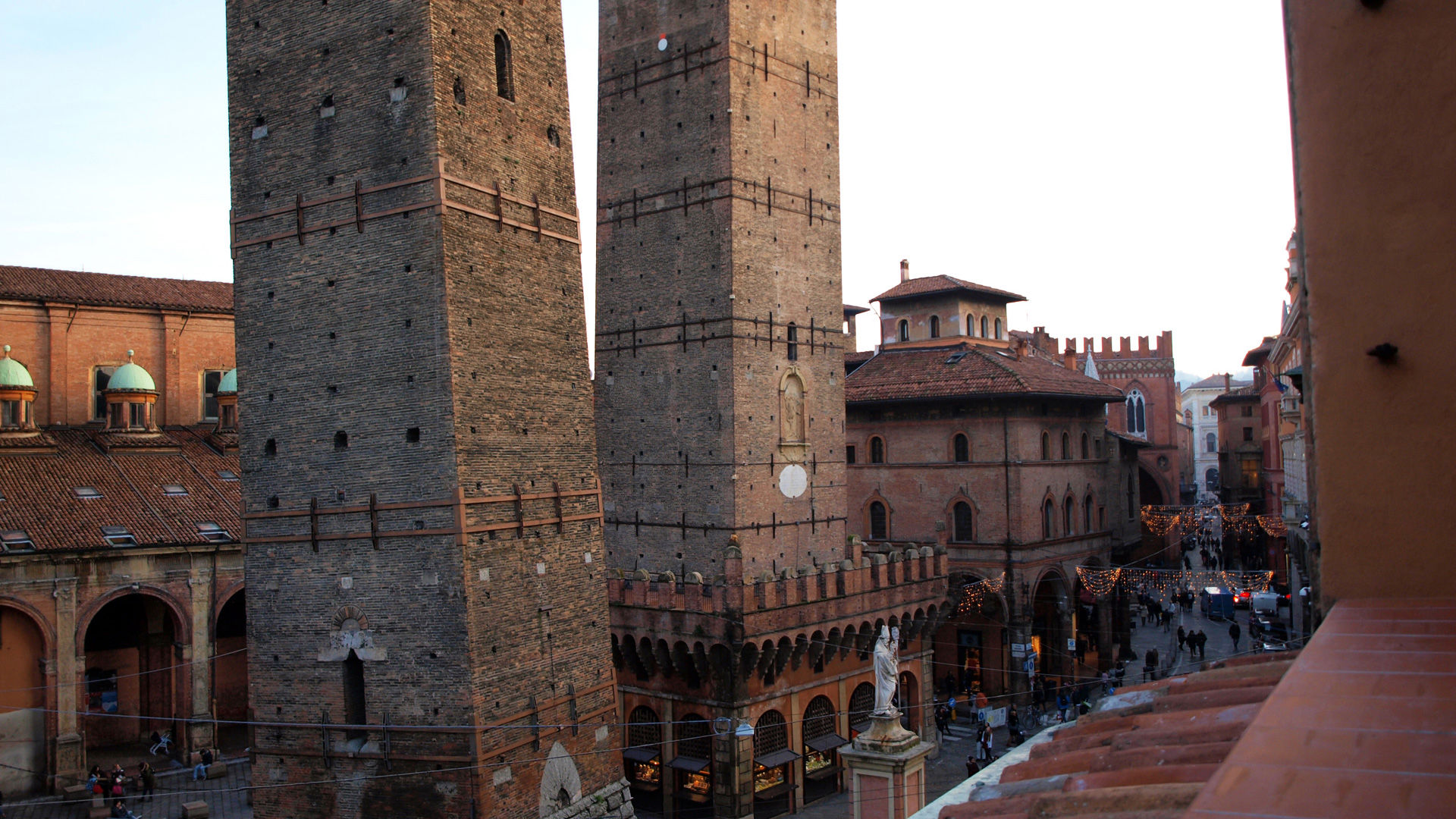 Junior Suite con balcone sulle 2 Torri 3
