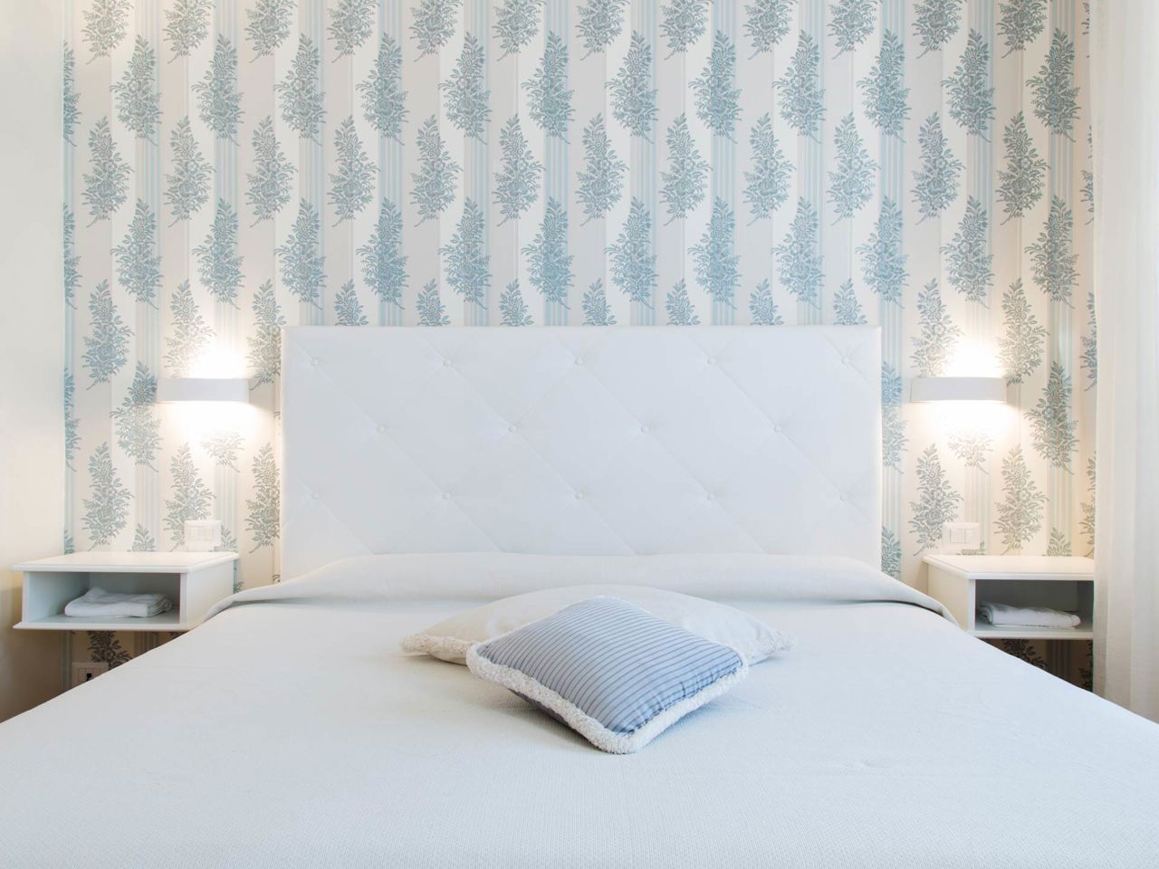 Classic - Tranquillità ed eleganza in un ambiente accogliente, con un tocco artistico.