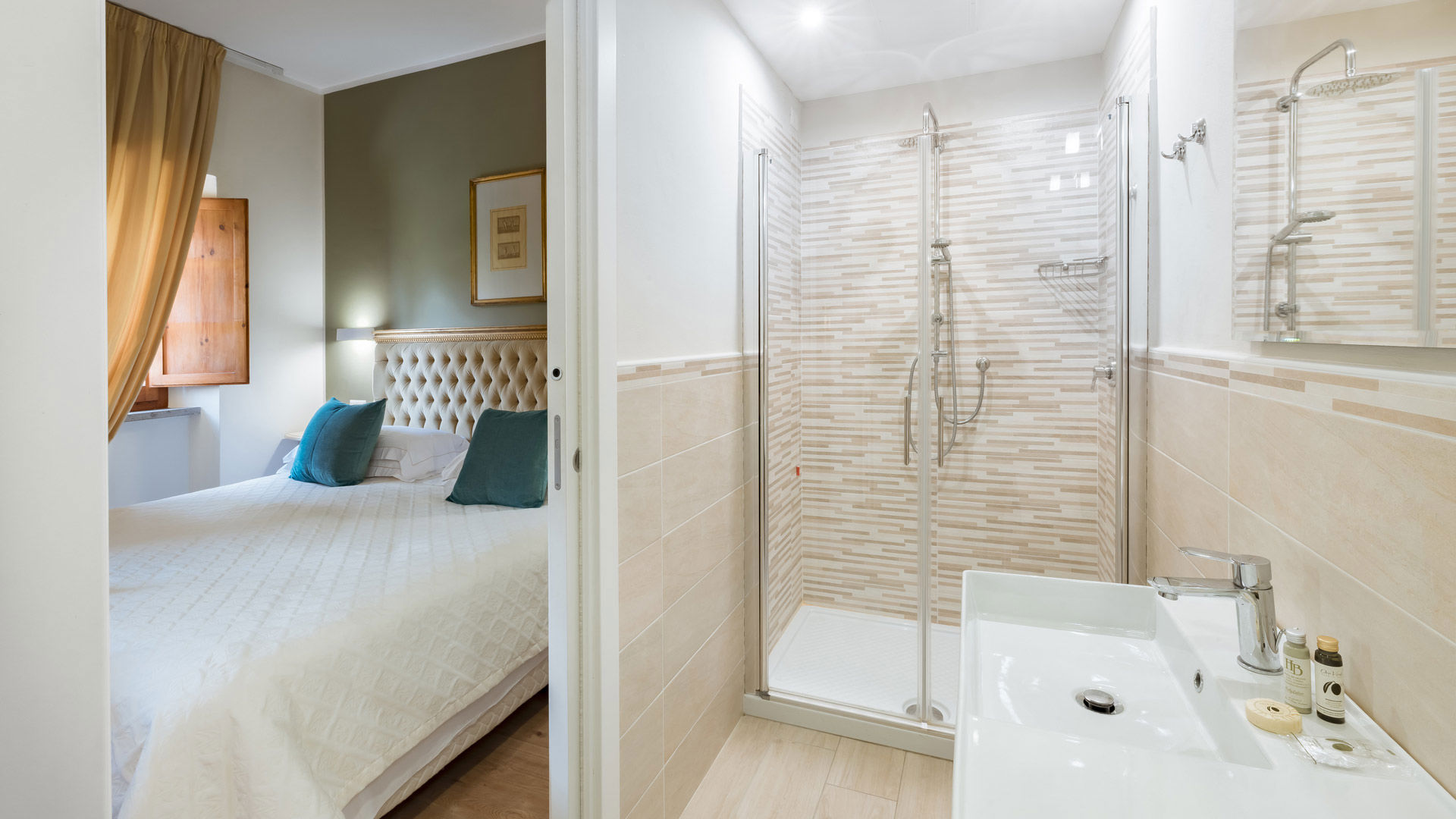 Deluxe Triple Room - Spacious rooms, classic furnishings, and the perfect solution for families seeking comfort and tranquility. Deluxe Triple Room - Spacious rooms, classic furnishings, and the perfect solution for families seeking comfort and tranquility.