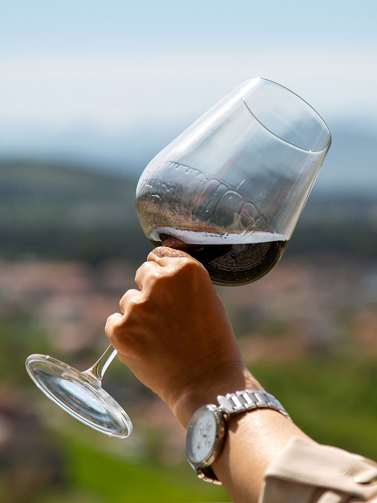 Tastings and.. 4 Tastings and.. 4