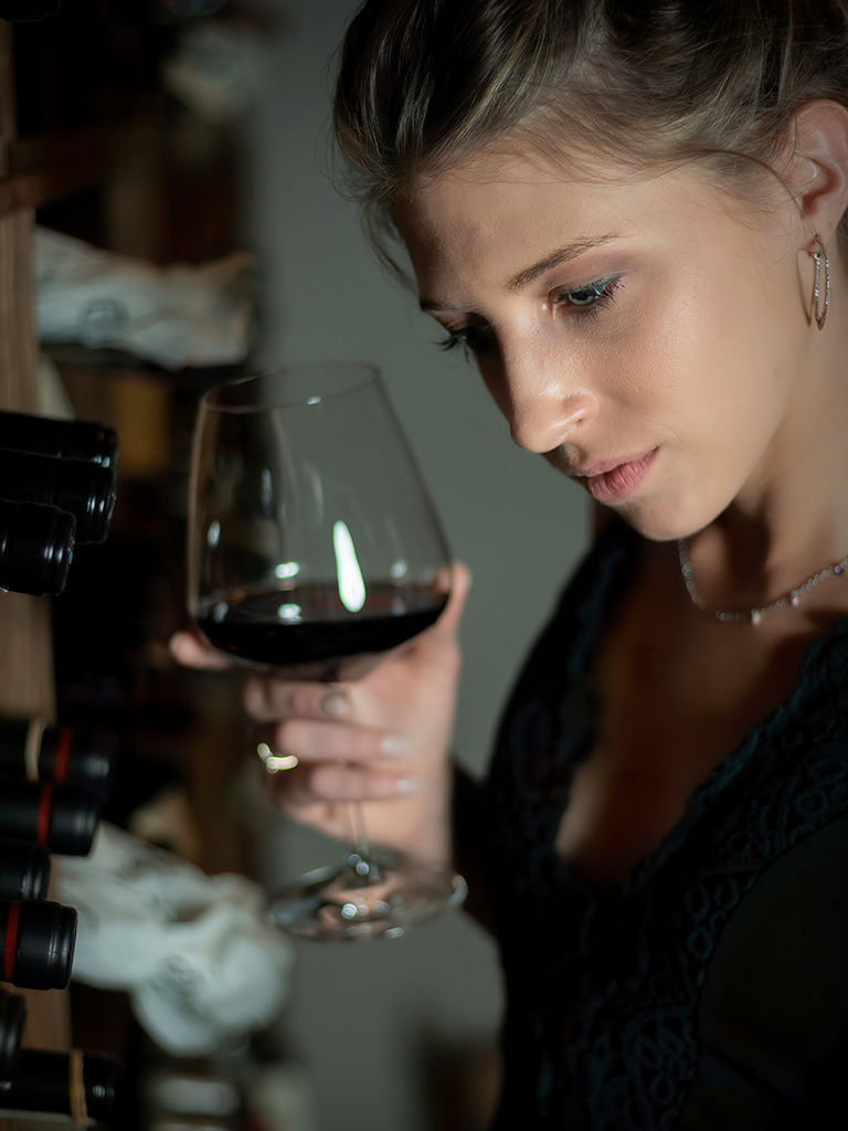 Tastings and.. 4 Tastings and.. 4