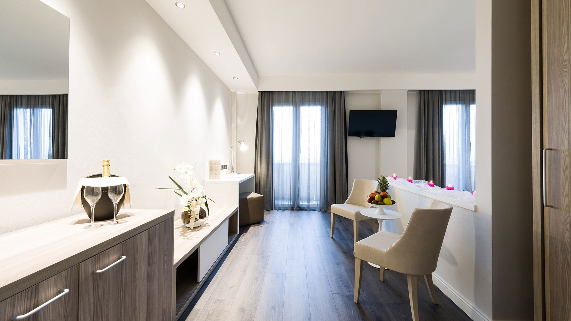 Junior Suite Deluxe 2