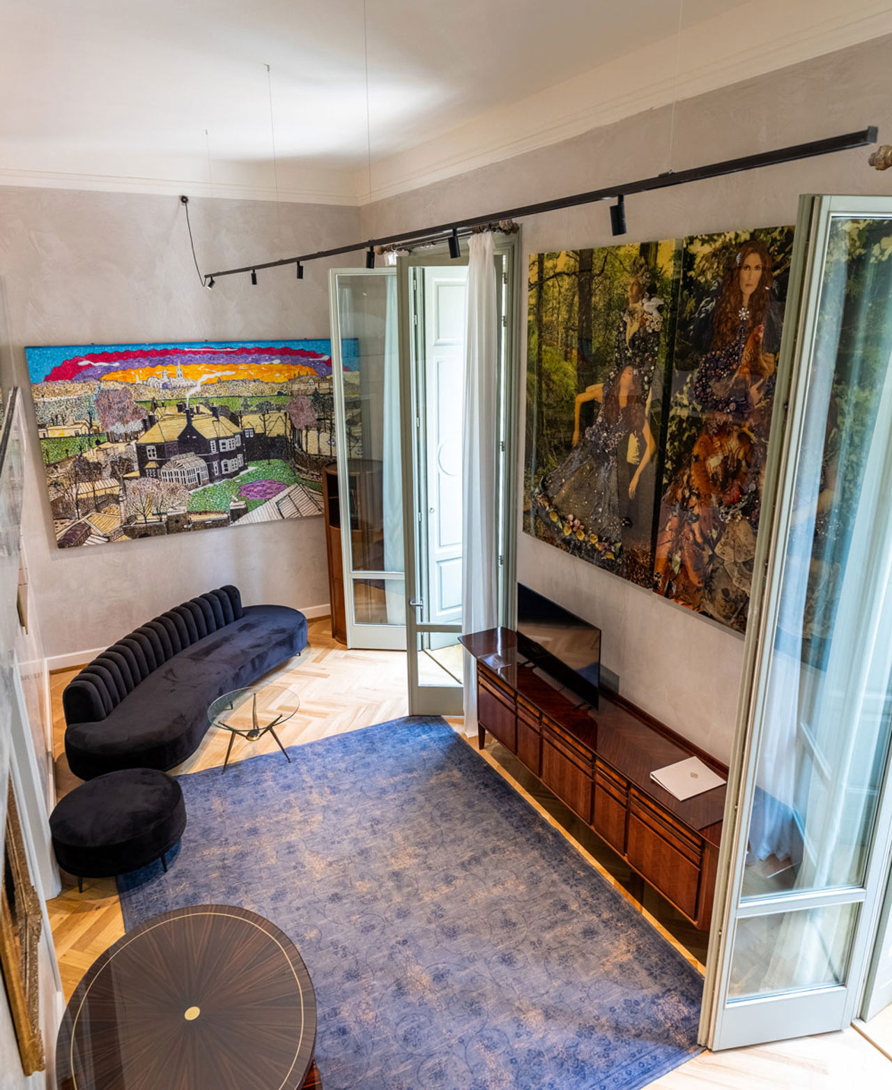 Grand Palace Gallery 3