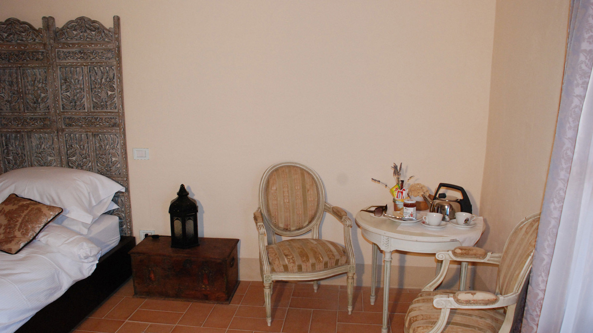 Camera Matrimoniale 4