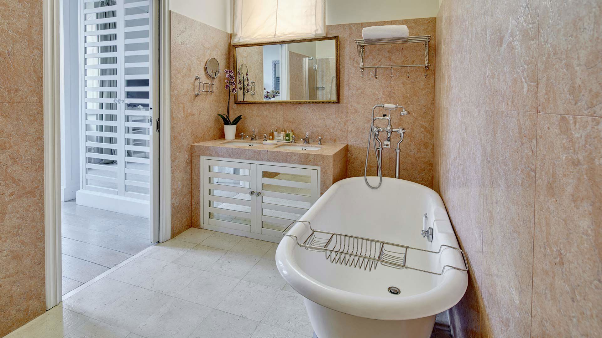 Executive Junior Suite 2