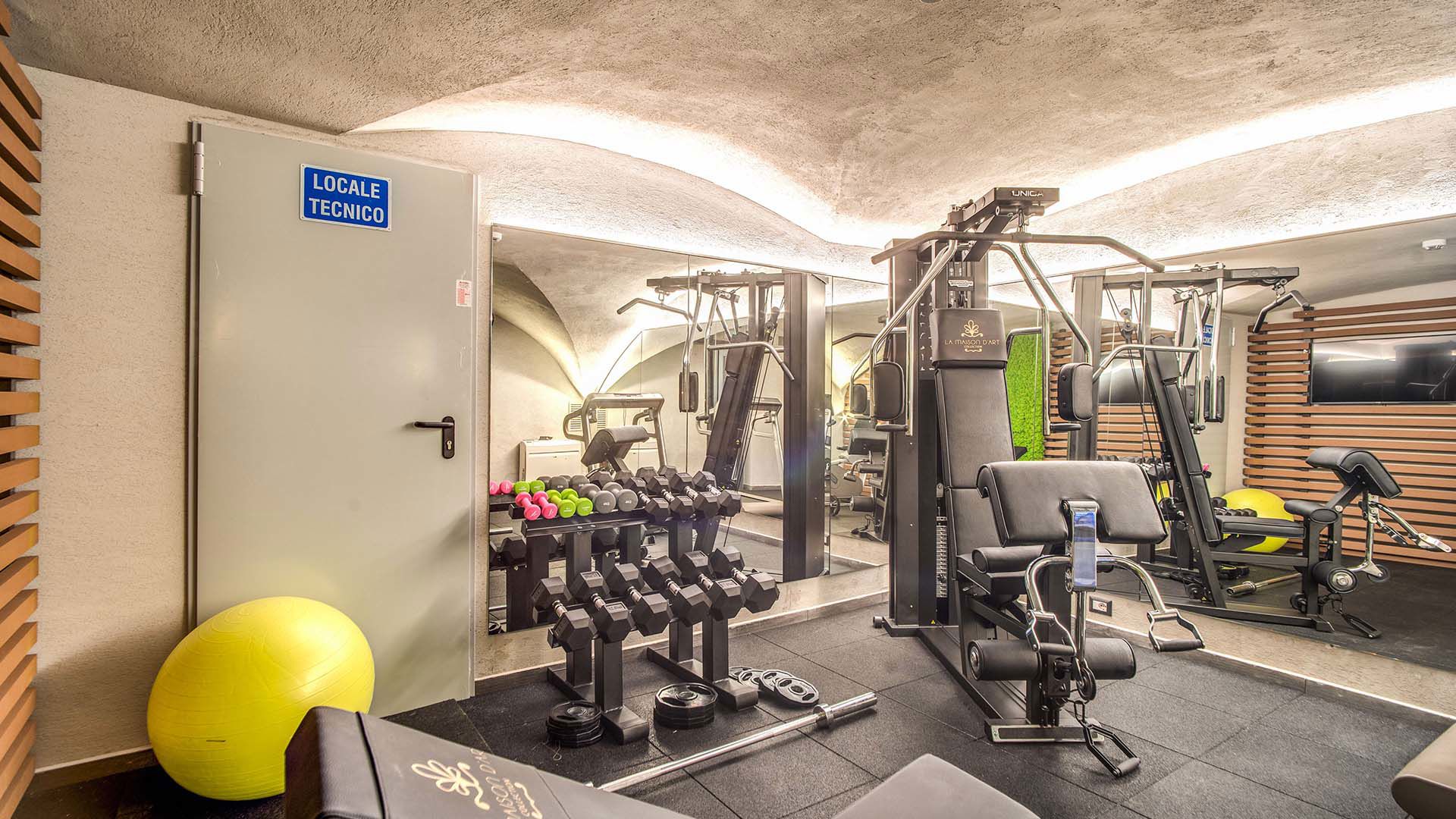 4-star hotel with gym in the Monti district Rome 6