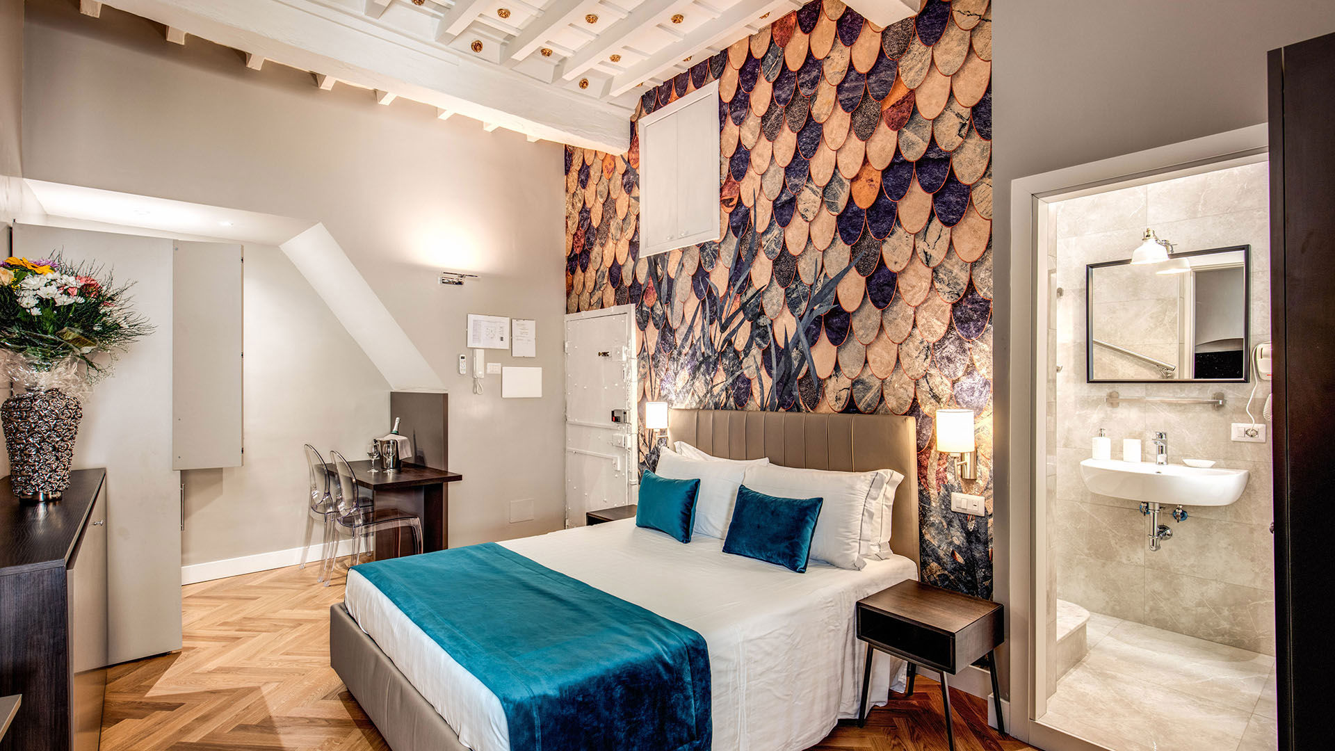 Maison dArt Apartments 3