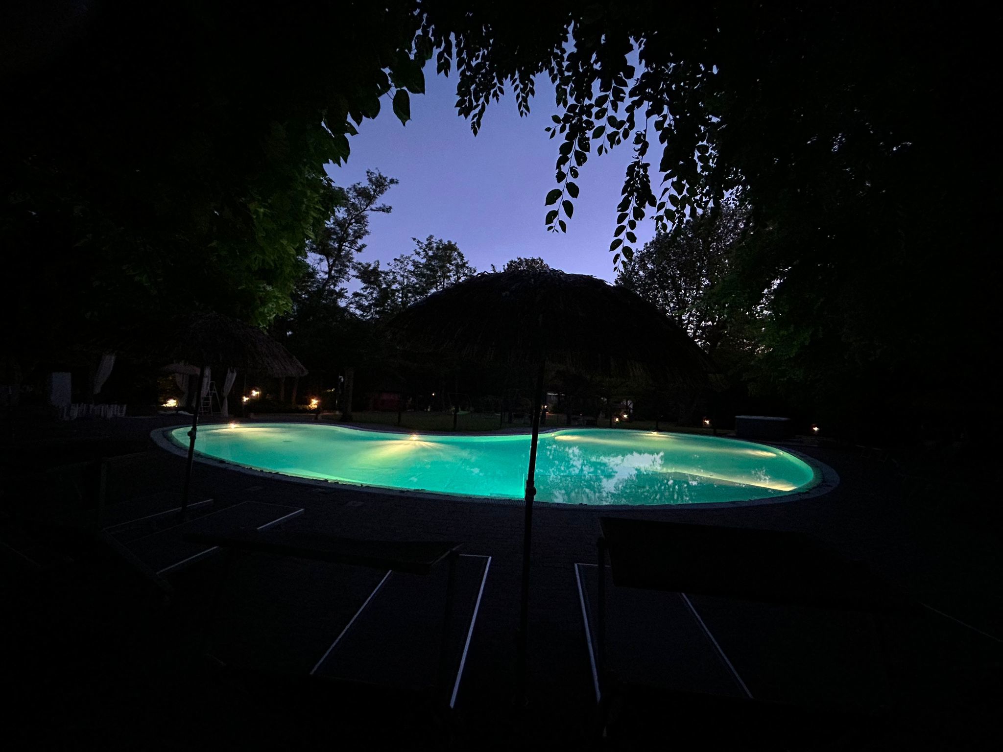 Piscina esterna 16