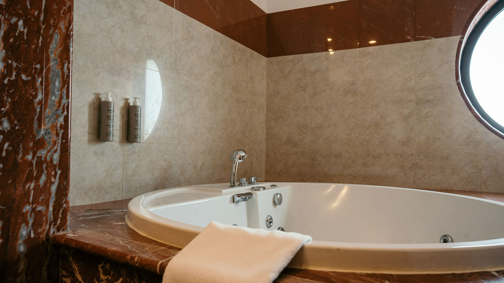 Junior Suite Deluxe 3