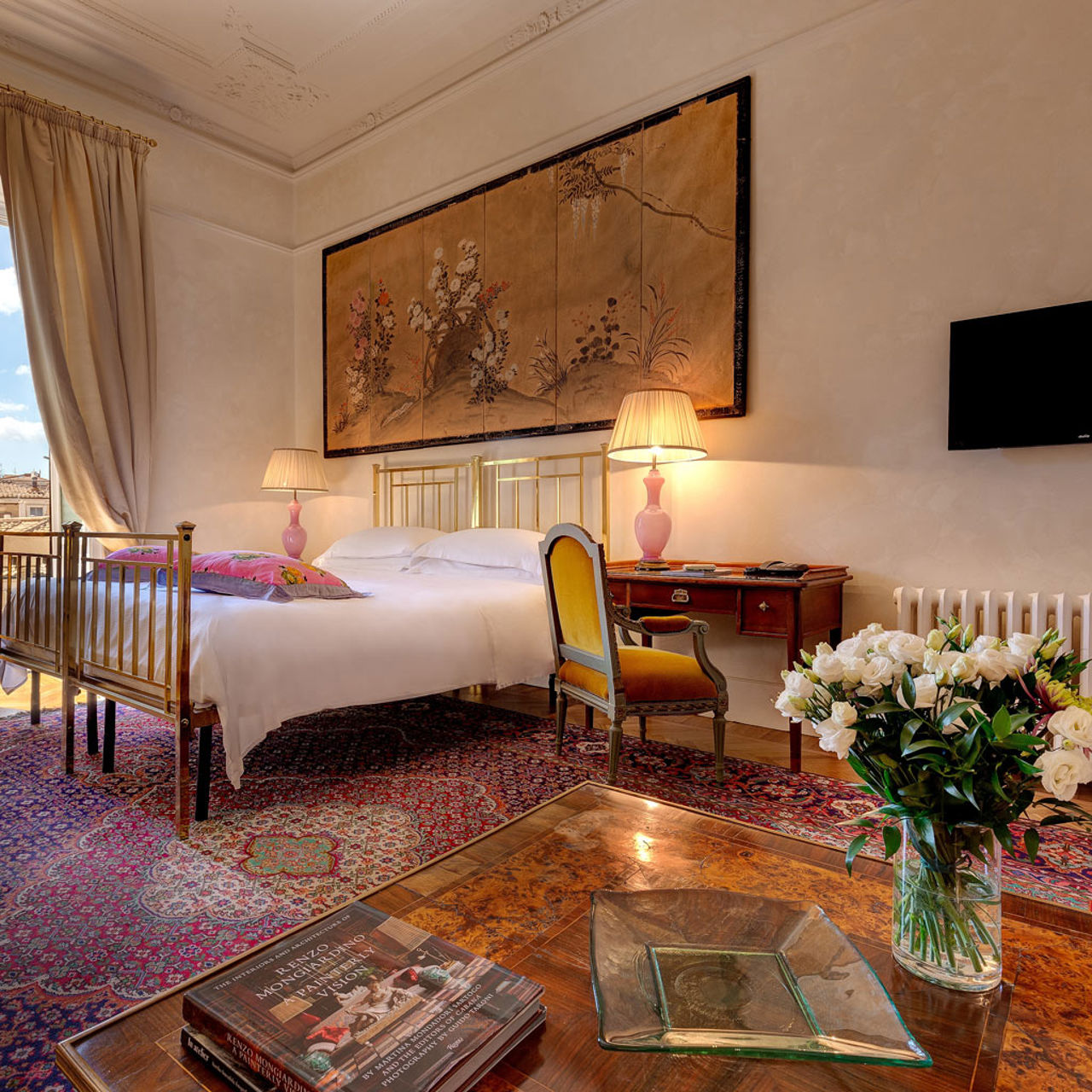 Junior Suite with Private Terrace on Via del Corso 16