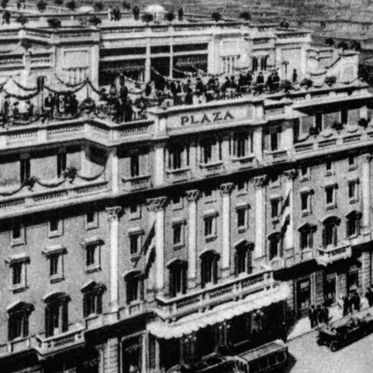 A Time Found Between History and Modernity