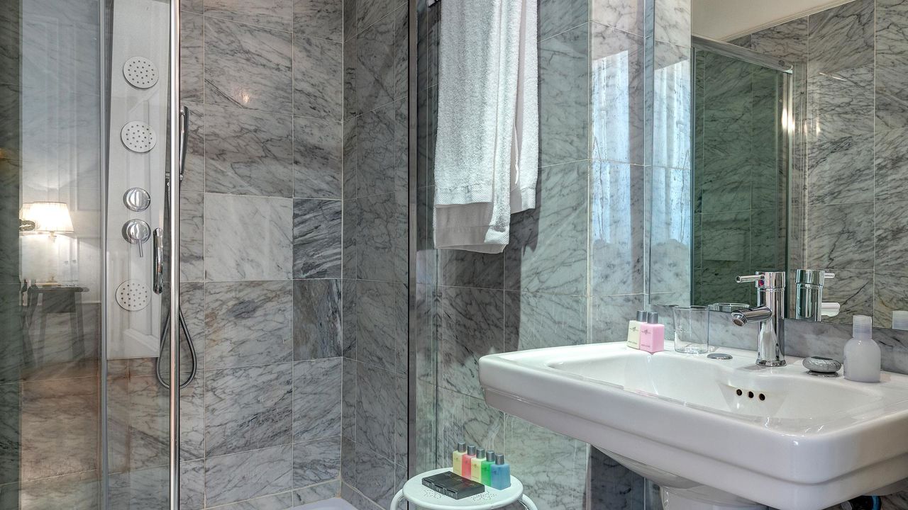 Features and facilities of the Room