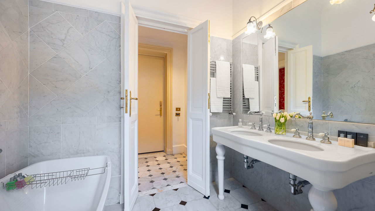 Luxury Bathrooms with Exclusive Details