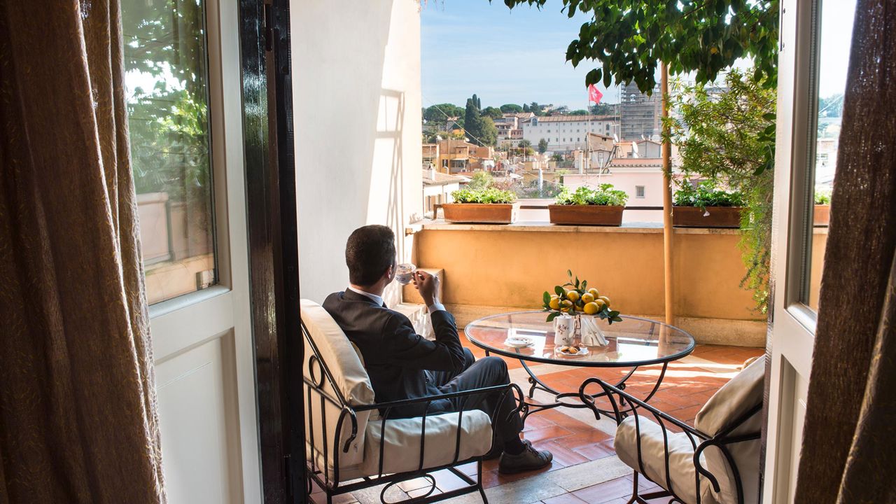 Uniqueness and Personalisation