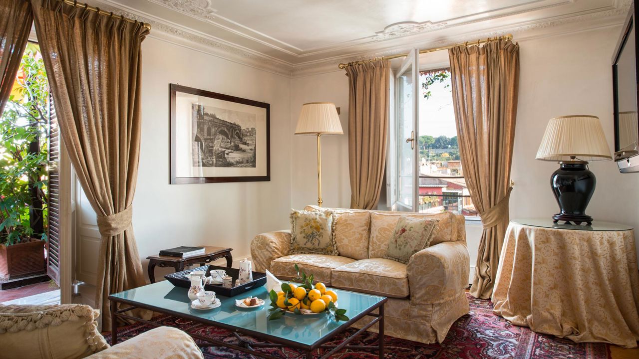 Generous Spaces and Classic Furnishings