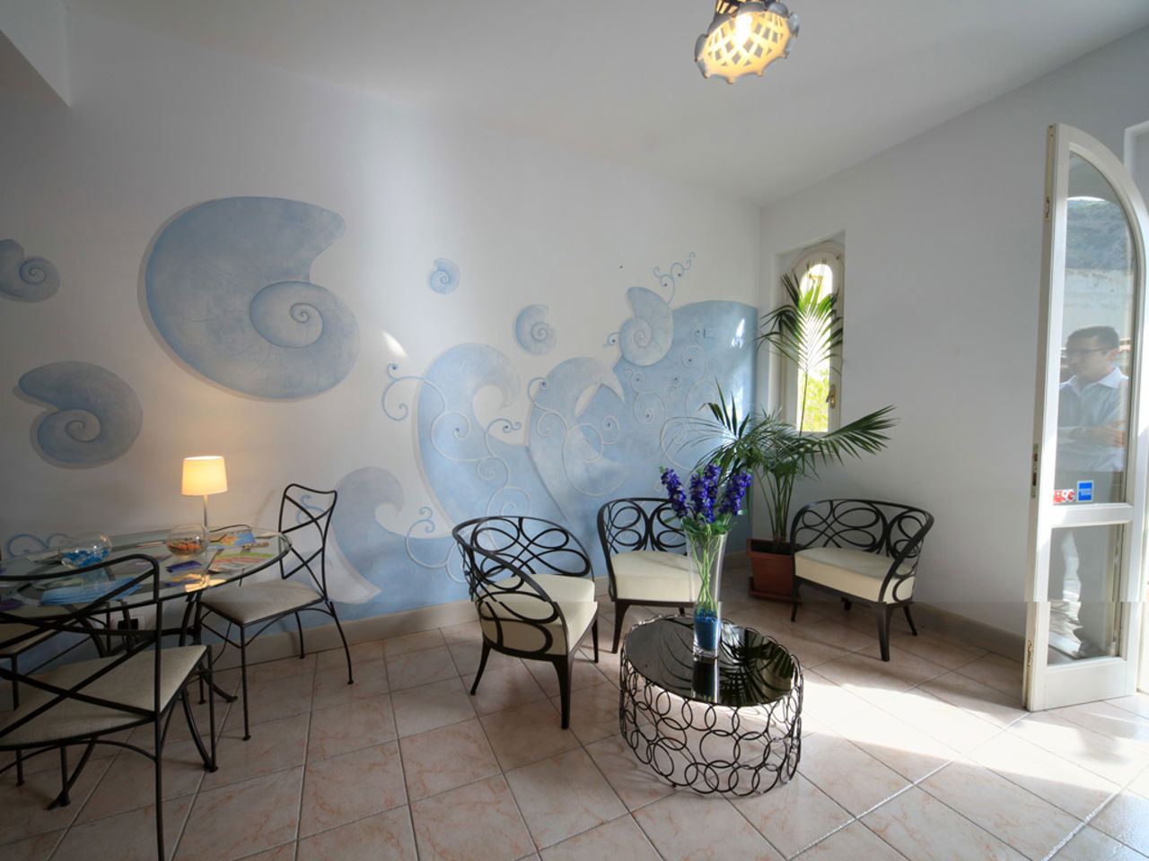 Gallery 19