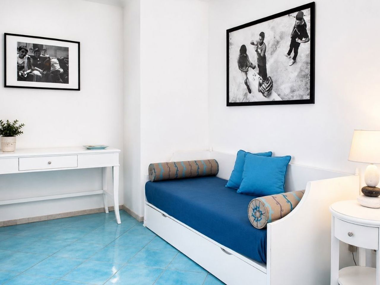 Gallery 79