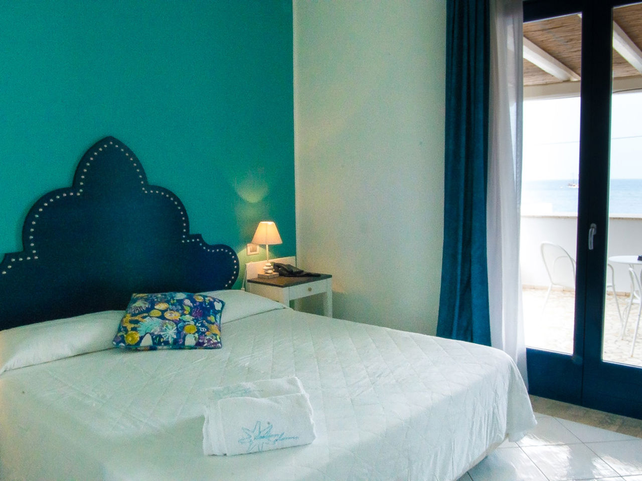 Comfort with private terrace 16