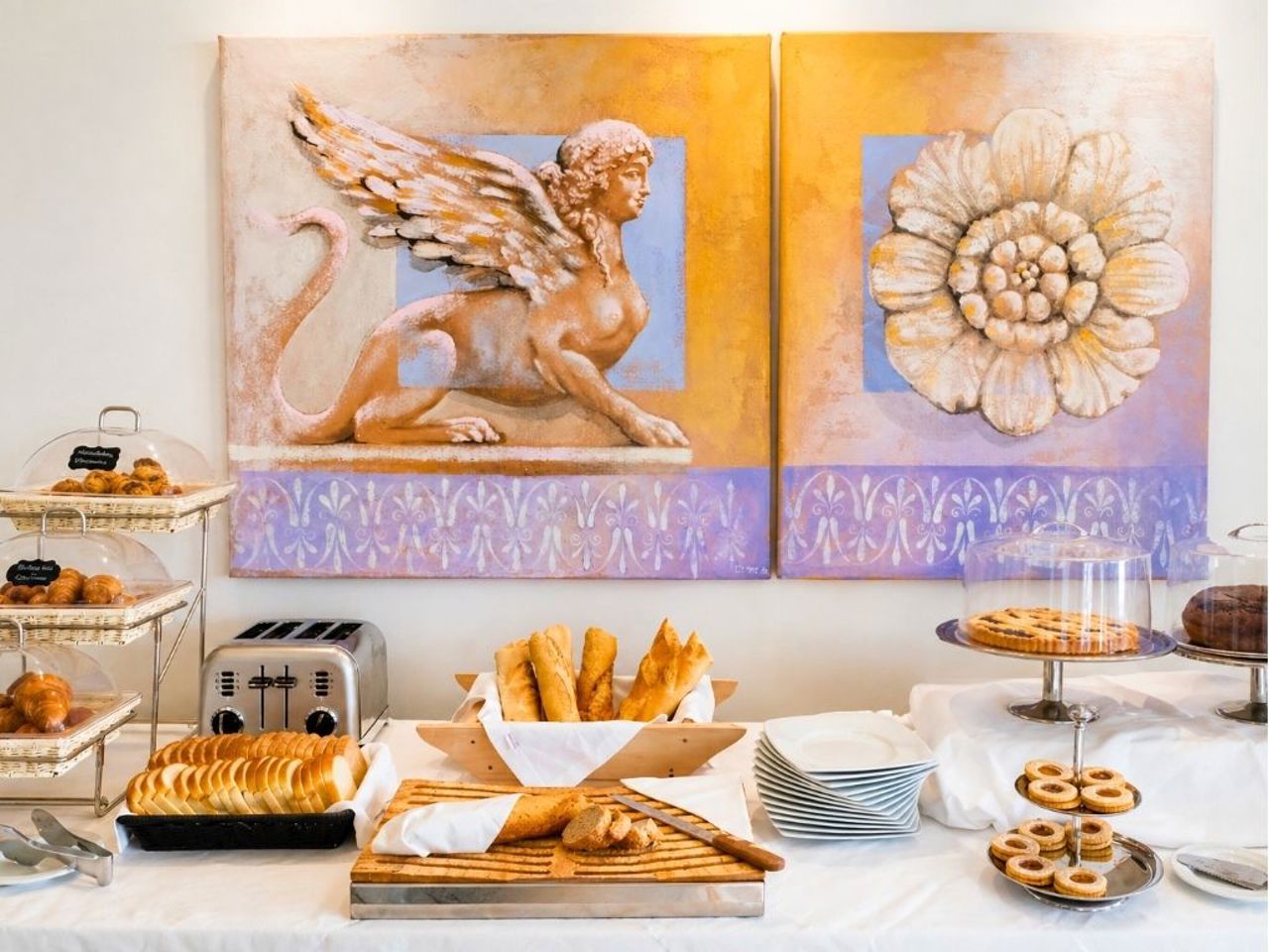 Arte, poesia e storia negli spazi dell’hotel 15 Arte, poesia e storia negli spazi dell’hotel 15