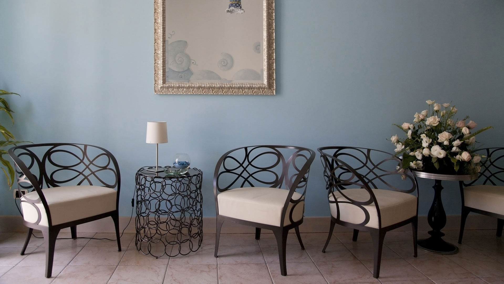 Art, Poetry, and History Within the Hotel Spaces 9