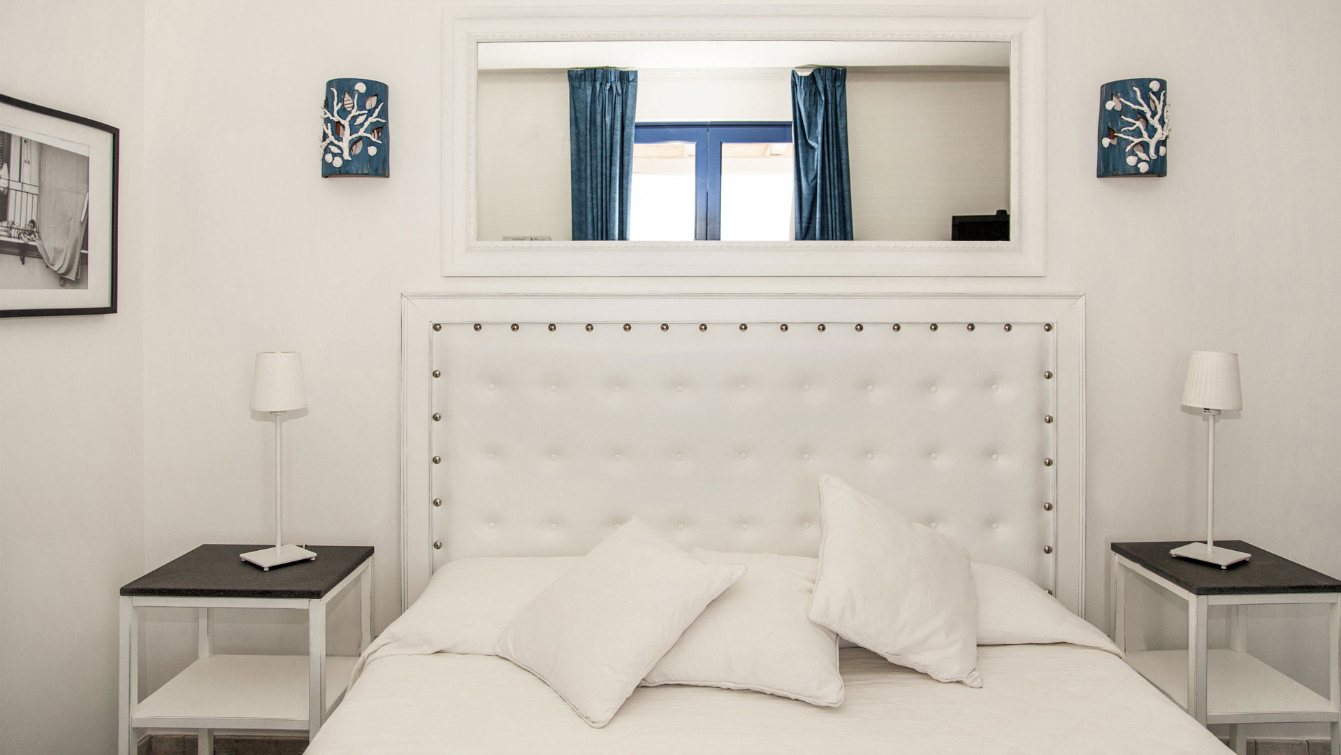 Rooms & Suites 12