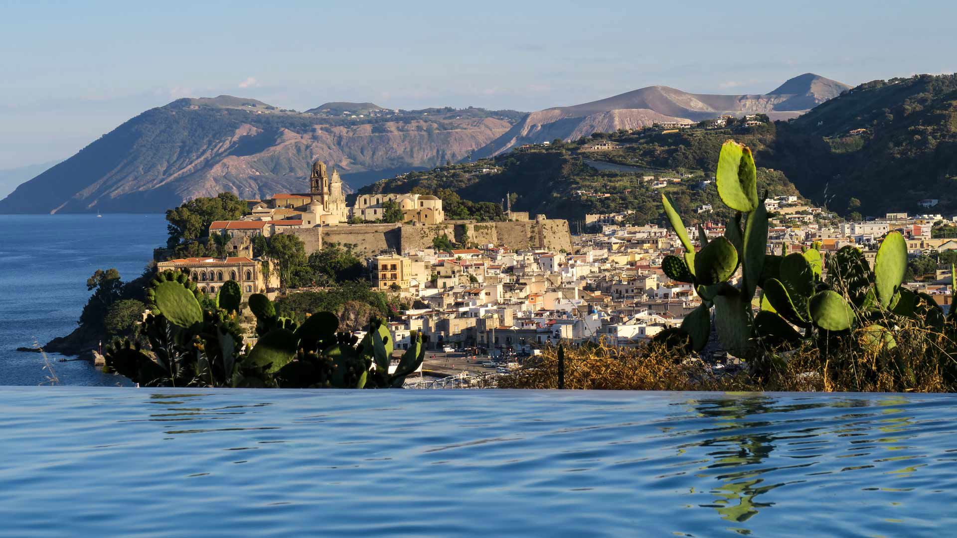 Discover Lipari 3