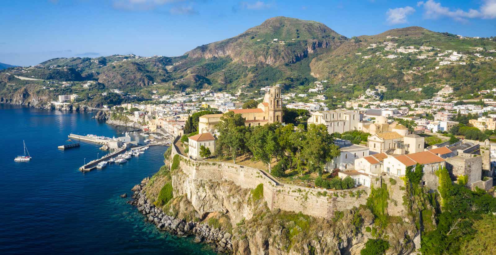 LIPARI, THE ISLAND OF COLORS AND QUEEN OF THE AEOLIANS 3