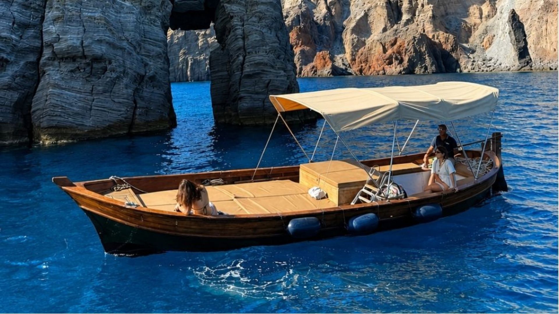 Tour di Lipari in barca 9