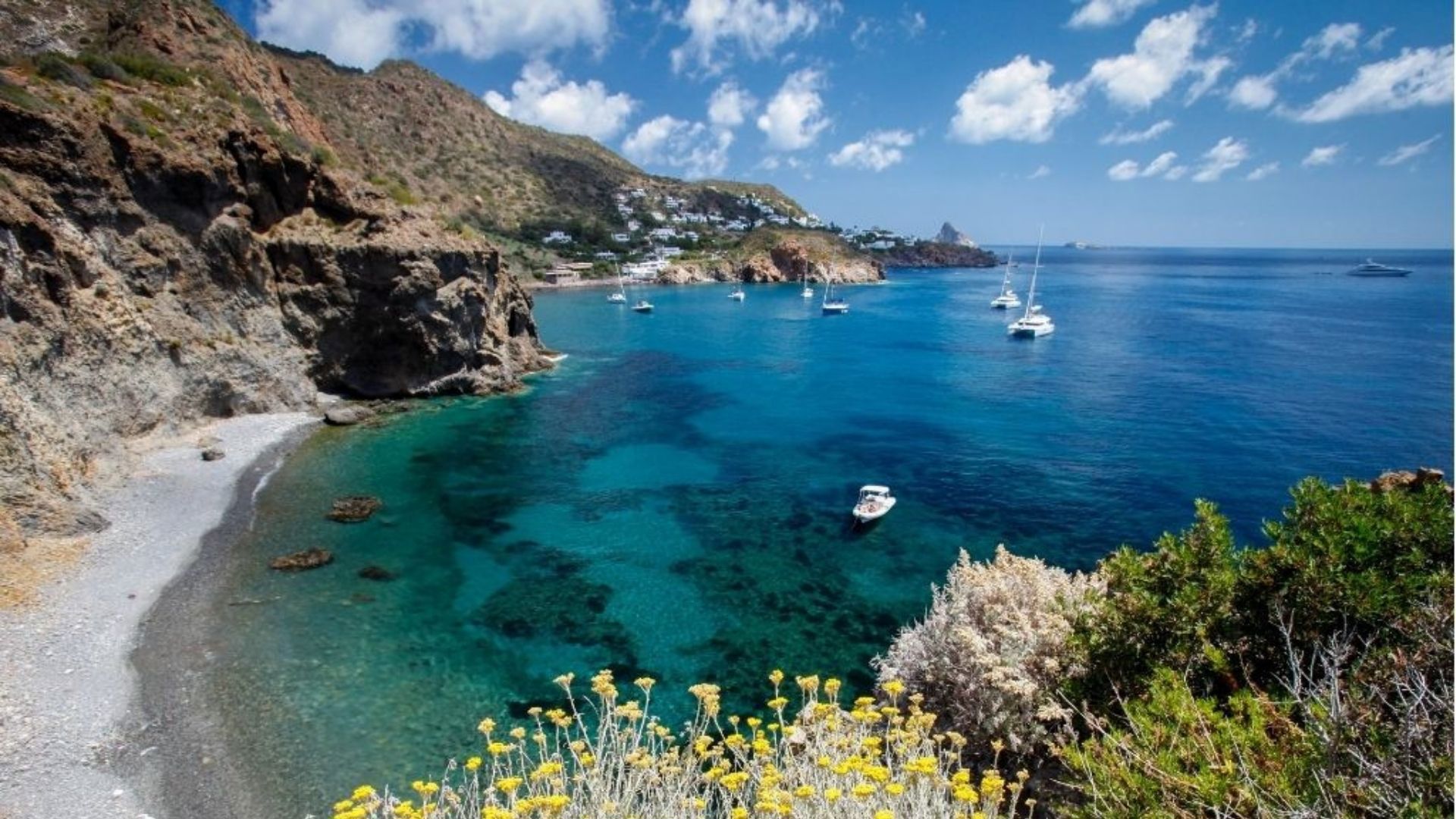 Tour di Panarea & Stromboli in barca by night 8